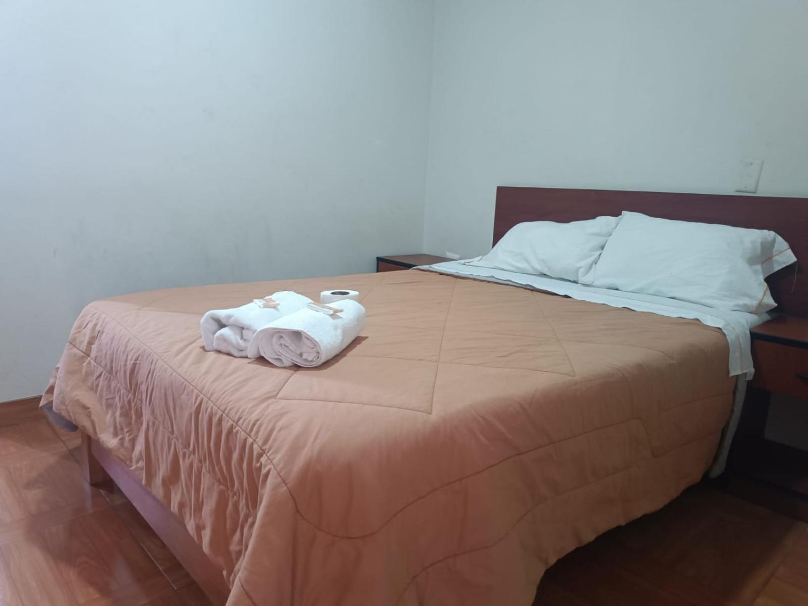 Hostal Yuraq Wasi 596 Ayacucho Eksteriør billede